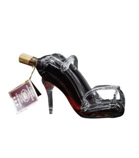 Arménské brandy suvenýr Střevíc v dárkovém balení (Brandy souvenir "Shoe" with gift box)