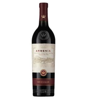 Polosladké červené víno Armenia (Armenia red semi-sweet)