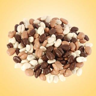 ARAŠÍDY MIX 500g (Směs arašídů v hořké čokoládě, polevě s jogurtovou a karamelovou příchutí.)