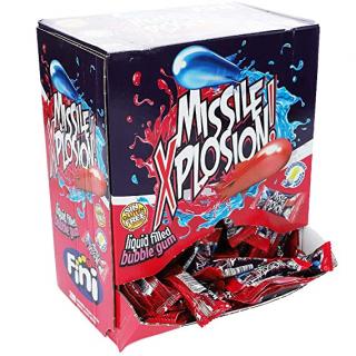 Fini missile xplosion bubble gum 5g x 200ks (Cukrem potažená žvýkačka s příchutí černého rybízu, plněná sirupem.)
