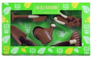 Heilemann zahradnické náčiní 100g  (Zahradnické náčiní z jemné mléčné čokolády s propracovanými detaily z hořké a bílé čokolády.)