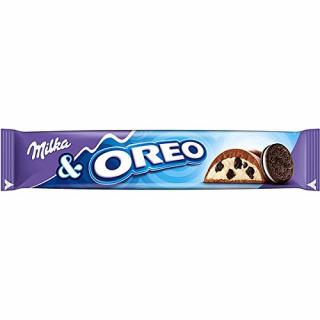 Milka Oreo tyčinka 37g  (Kousky kakaových sušenek (15 %) s mléčným krémem s vanilkovou příchutí (35 %) v mléčné čokoládě z alpského mléka.)