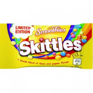 Skittles Smoothies 38g - jogurtová chuť (Žvýkací bonbóny v křupavé cukrové krustě s ovocnými a jogurtovými příchutěmi.)
