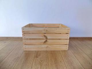 Dřevěná bedýnka VĚTŠÍ 60x40x30 Další úpravy: Nalakování bedýnek ekologickým lakem, Povrchová úprava: Barevná/patinovaná
