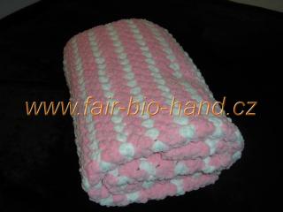 Háčkovaná dětská  deka růžová Velikost: 60x75cm