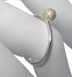 Dámský stříbrný minimalistický prsten Luna se zlatou kuličkou Velikost prstenu: 41 (13,0mm)