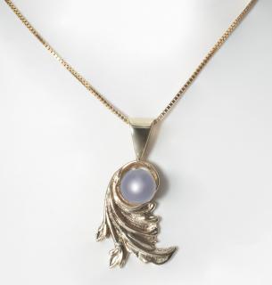 Dámský zlatý náhrdelník Barok s perlou Délka řetízku: 40-45cm, Barva perly: Bílá
