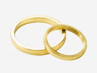 Zlaté snubní prsteny matné Velikost prstenu: 43 (13,7mm)