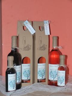 Svatební víno 0,75l - Rosé Cuvée  /André + Zweigeltrebe/ Barva etikety: Bordova, Barva uzávěru (kapsle): Bordó metalíza