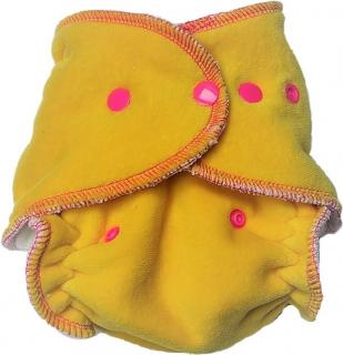 Noční novorozenecká kalhotová plena Majab na patentky - žlutá/malinová (Neobsahuje žádné vkládací pleny)