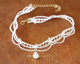 Choker Fashion Jewerly - Bílý Krajkový náhrdelník zdobený perleťovou kapičkou, Pro nevěstu, Svatební, Romantická kráska, Elegant Lace Party 3146