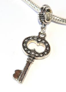 Korálek Fashion Jewerly - Přívěsek Zdobený klíček, klíč ke štěstí, Srdce, Tajemství, Key 2965