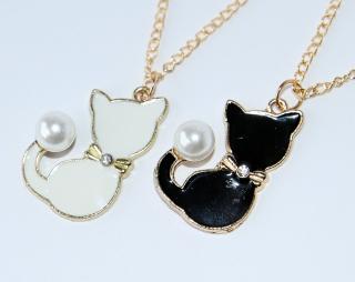 Řetízek Fashion Jewerly - Kočka s perličkou, Černá nebo bílá, Sedící silueta kočičky, Love cats 2886