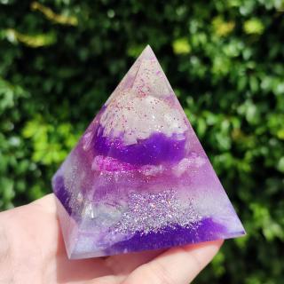 Pyramida spirituálního napojení