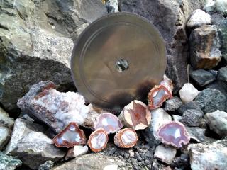 Diamantový kotouč na minerály, acháty a drahé kameny 200 mm x 0,5 mm