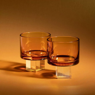 Cube whisky glass amber