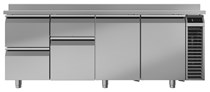 Chladící stůl Liebherr FRTSrg 7576 varianta :: stůl s pracovní deskou a lemem