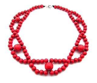Dřevěné korále náhrdelník proplétaný Barva: červená