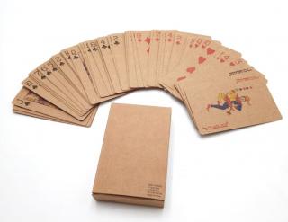 Hrací karty z recyklovaného papíru