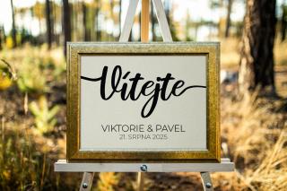 Papírový uvítací plakát- A3 #1   Vítejte na naší svatbě.  Formát papíru: A3 (297 mm x 420 mm), Vyberte barvu: Smetanová