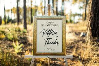 Papírový uvítací plakát- A3 #3   Vítejte na naší svatbě.  Formát papíru: A3 (297 mm x 420 mm), Vyberte barvu: Smetanová