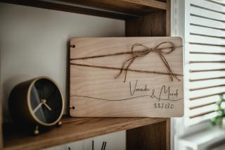 Svatební dřevěné fotoalbum #brown-line Vyberte barvu desek: Přírodní - Bříza 6 mm