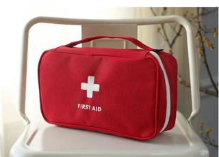 B2B First Aid Pouzdro na lékárničku Barva: Červená