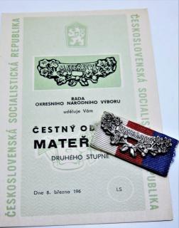 Čestný odznak Mateřství II. stupeň stříbrný Ag. - včetně dekretu