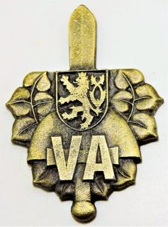 Odznak Absolventa Kariérového kurzu Velitelství Výcviku - Vojenské Akademie - Zlatý