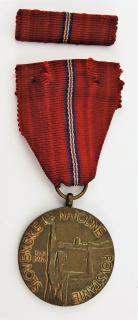 Pamětní medaile k 20. výročí Slovenského národního povstání - včetně stužky