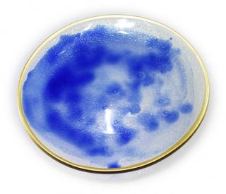 Kulatý skleněný talíř s malovaným dekorem a zlatým okrajem - modrý Průměr: 20cm