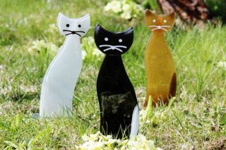 Skleněná dekorativní kočka stojící - černá