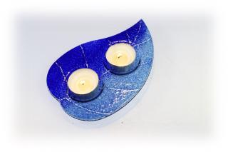 Skleněný svícínek LÍSTEK - modro-modrý Rozměr: 12x17cm