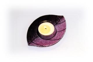 Skleněný svícínek LÍSTEK - růžovo-fialový Rozměr: 12x8,5cm