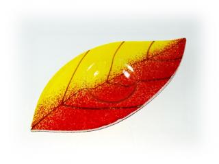 Skleněný svícínek LÍSTEK - žluto-červený Rozměr: 18x8,5cm