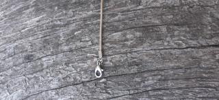Voskovaný bavlněný náhrdelník s karabinkou - délka 42 cm  sv. hnědý
