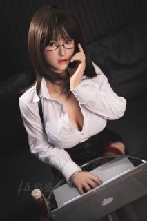Silikonová panna Sekretářka Saika, 160 cm/ E-Cup - Jiusheng Doll