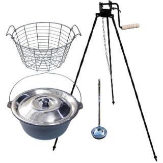 KESSEL kotlík na guláš litinový 22 l 0,8 cm, Koš na maso 18 l, KESSEL teleskopická trojnožka 1,25 m na kotlík, KESSEL poklice nerez 46 cm INOX, naběračka 350 ml