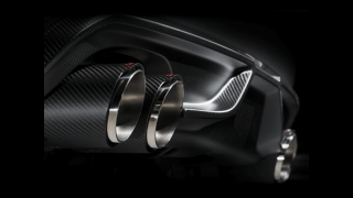 AKRAPOVIČ - BMW X5M (F85) 2015-2017 Akrapovič X5M: 2. Výfukový systém + zadní karbonový difuzor