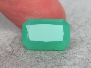 Chryzopras, zelený kámen uklidňující barvy 7,72ct