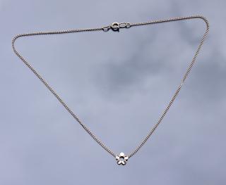 Stříbrný náhrdelník Kytička 39 cm