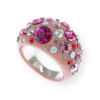 Stříbrný prstýnek růžovými s kamínky