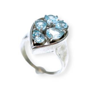 Stříbrný prstýnek s modrými kamínky