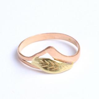 Zlatý prsten kombinace červené a žluté zlato v60,5