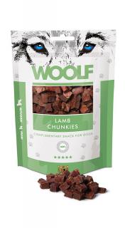 WOOLF pochoutka lamb chunkies 100g  Vysoce kvalitní masový pamlsek pro psy