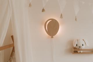 Dřevěná nástěnná lampička - Balónek Odstín světla: Multicolor + dálkové ovládání