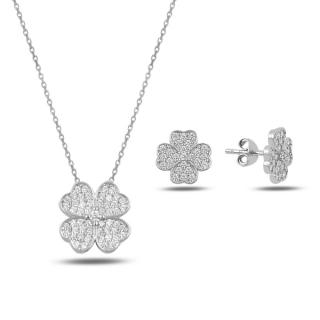 Stříbrná sada šperků čtyřlístek ze zirkonů- náušnice, náhrdelník