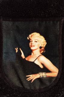 Dámský černý krajkový župan & kilt do sauny z limitované edice Marilyn Monroe Varianta: Marilyn Monroe - glamour, Velikost kiltu: S-M-L