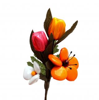 Kytice sasanek a tulipánů - ANEMONE varianta s fialovým kvítkem Barva: Bílá