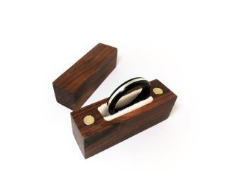 Dřevěný prstýnek Eben Počet prstýnků: Dva prstýnky, Typ krabičky: Dřevěná krabička Var 4